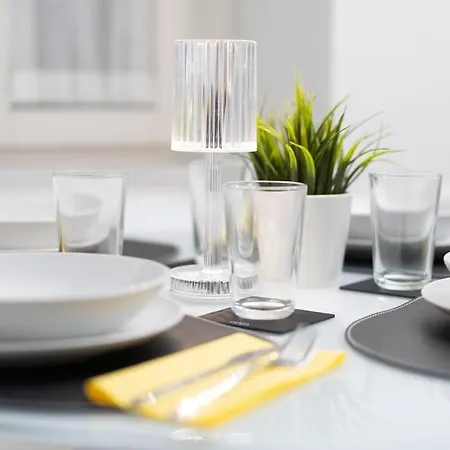 Seven Thousand Apartment *